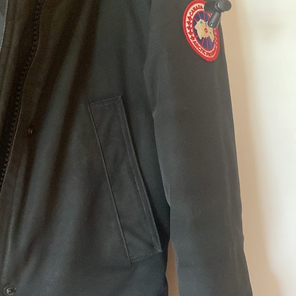 Canada Goose Women’s Trillium Parka - Picture 5 of 10